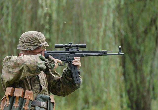 中国武警部队装备_g36c装备中国武警_中国武警装备大全